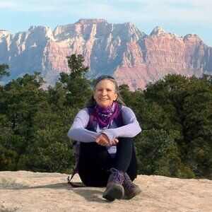 Meet your Posher, Janet